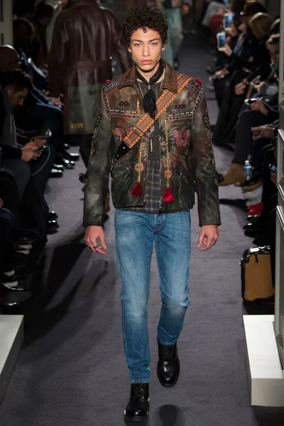 Look 45